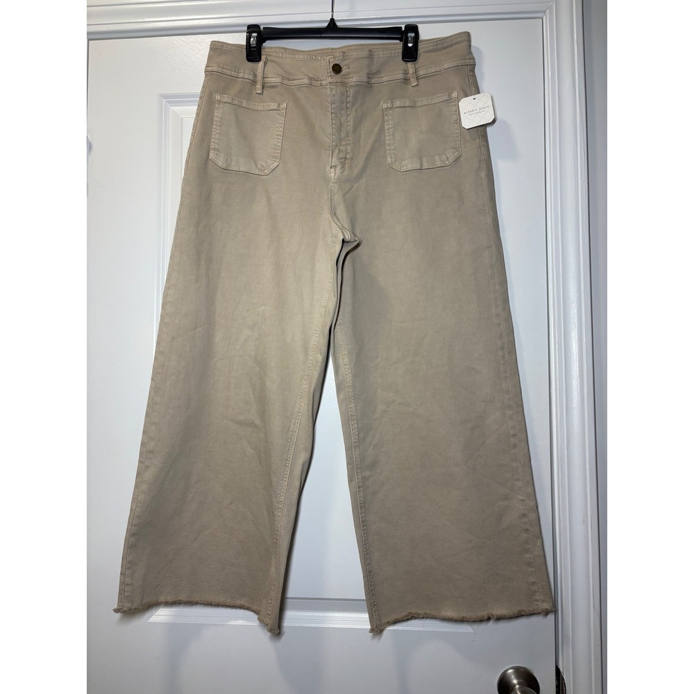 Altar'd‎ State NWT Mica Denim Wide Leg Cropped Pants w/ Raw Hem - Khaki- Size 32